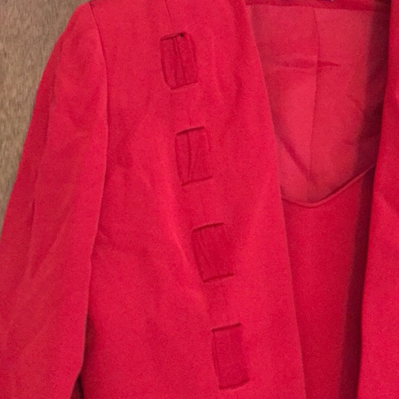 Designer Red Gown with Matching Jacket. 100% Silk - Picture 4 of 5